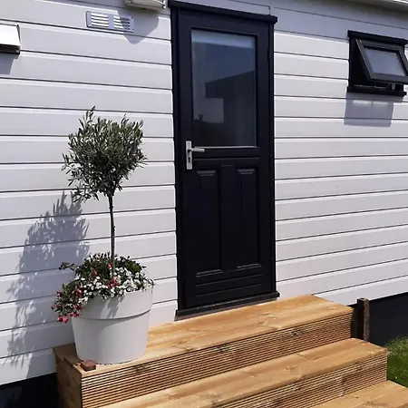 Luxe Chalet Met Gezellige Veranda 400 Meter Van Zee *
